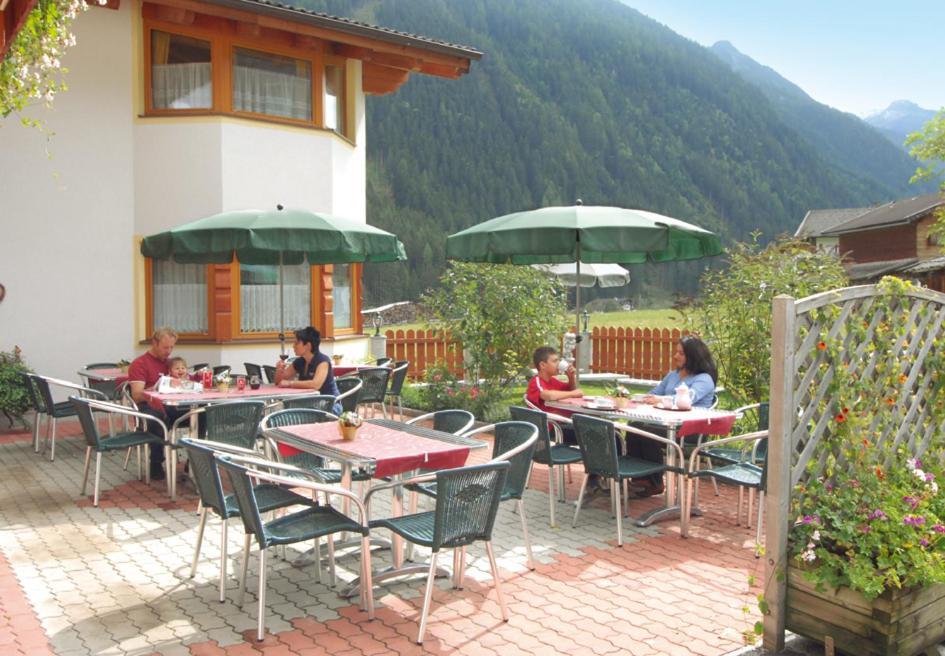 Alpenpension Elferblick Neustift im Stubaital Eksteriør billede
