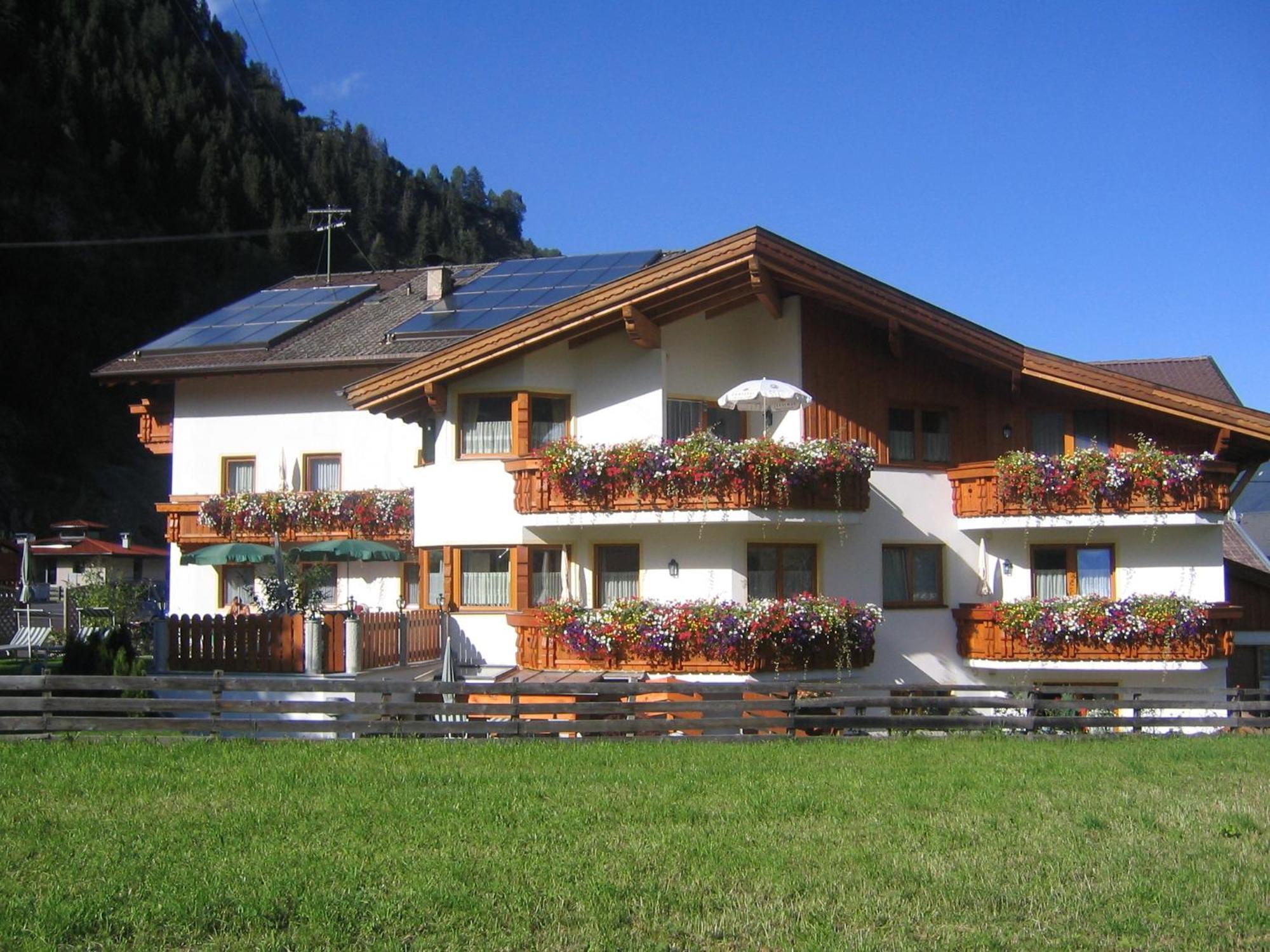 Alpenpension Elferblick Neustift im Stubaital Eksteriør billede